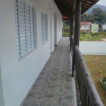 Estudio Em Maresias Com Ar Condicionado E Piscina Экстерьер фото